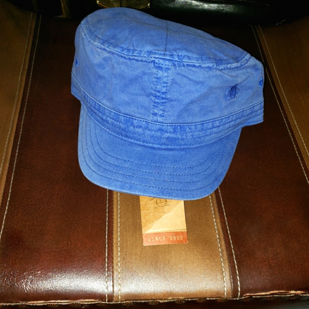 Mens penguin hat